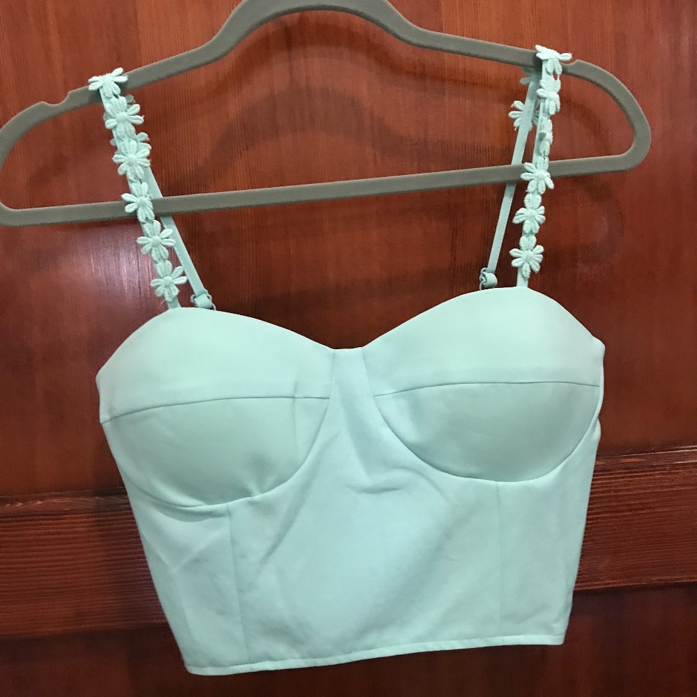 Alythea crop top